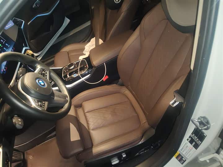 Фото 8 - BMW i3
