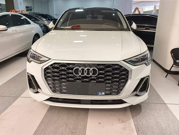 Фото 2 - Audi Q3 Sportback