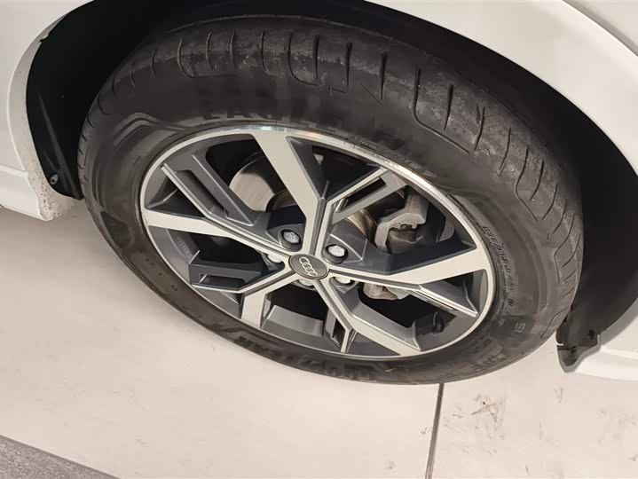 Фото 6 - Audi Q3 Sportback