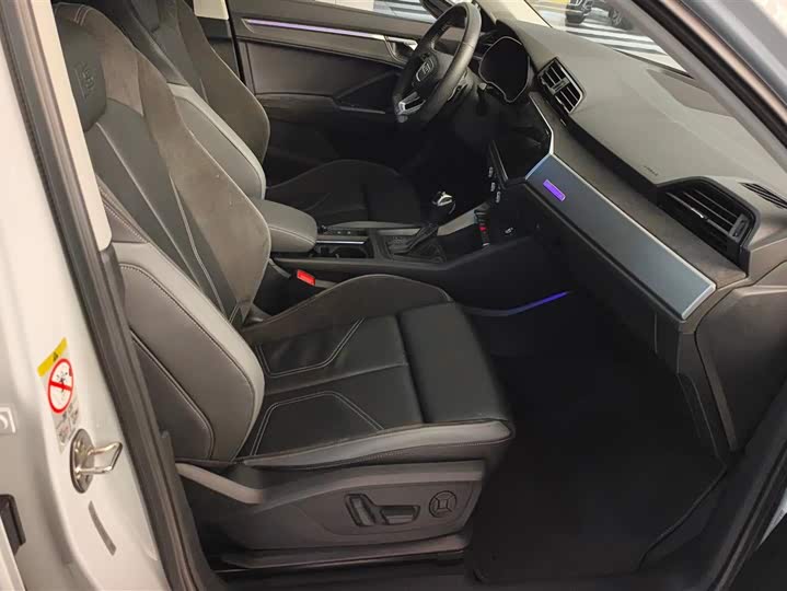 Фото 8 - Audi Q3 Sportback