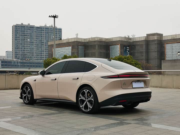 Фото 7 - Nio ET5