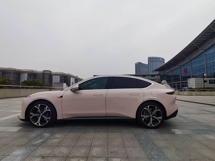 Фото 8 - Nio ET5