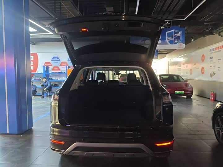 Фото 9 - Volkswagen Tayron