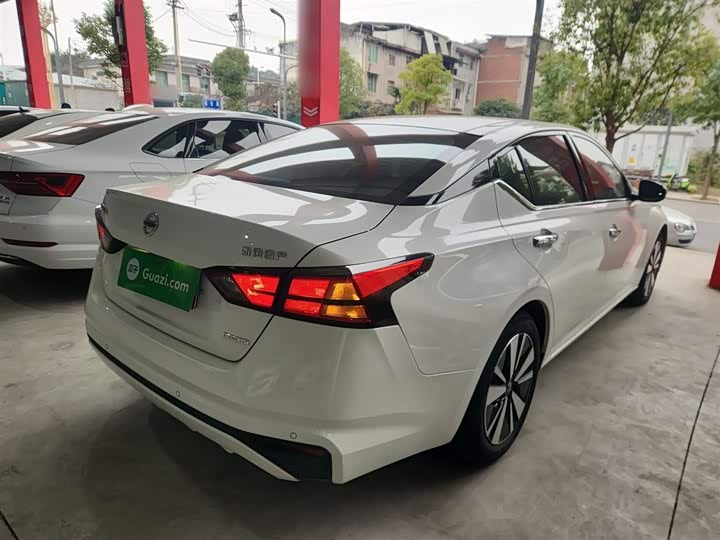 Фото 7 - Nissan Teana