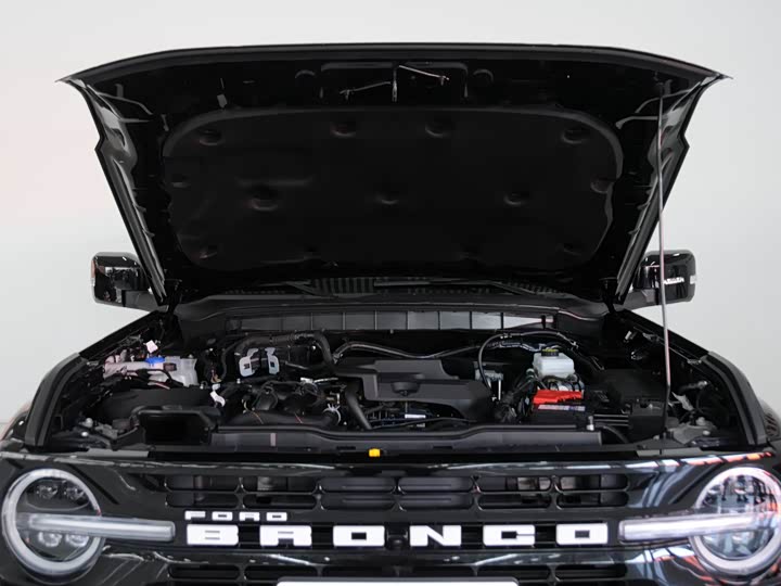 Фото 7 - Ford Bronco