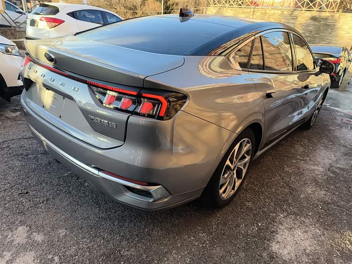 Фото 7 - Ford Mondeo