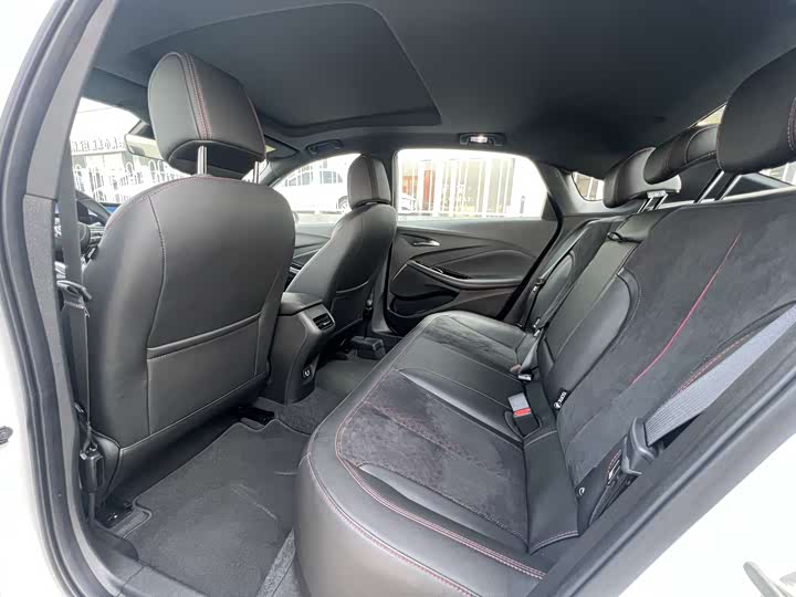 Фото 9 - Buick Verano