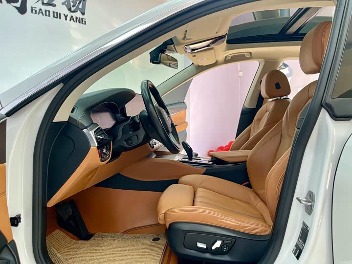 Фото 4 - BMW 6 Series GT