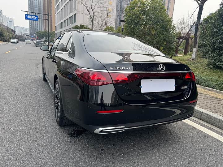 Фото 5 - Mercedes-Benz E-Class Hybrid