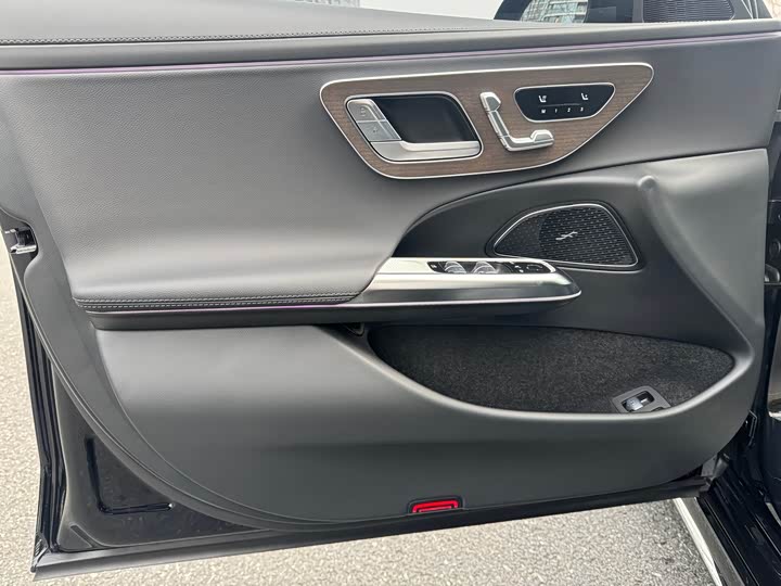 Фото 7 - Mercedes-Benz E-Class Hybrid