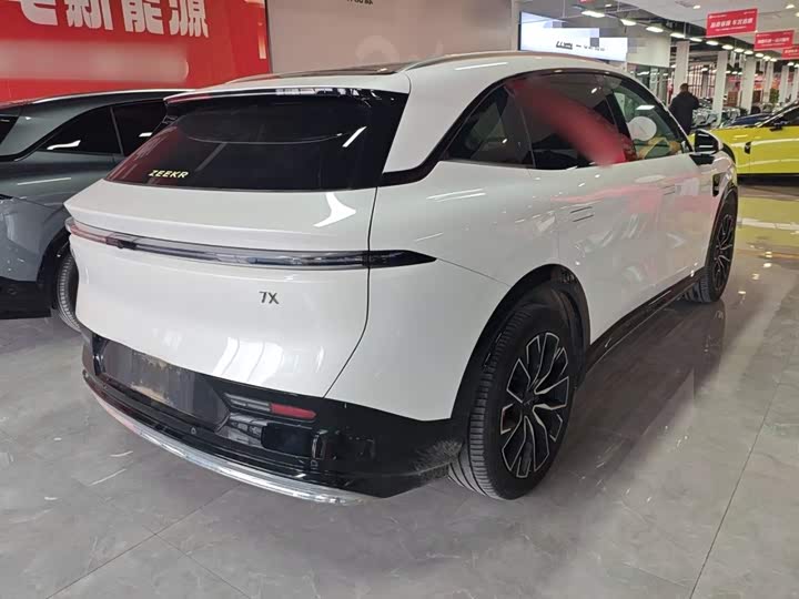 Фото 7 - Zeekr 7X