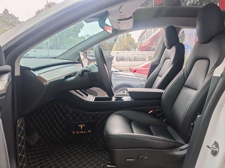 Фото 7 - Tesla Model Y