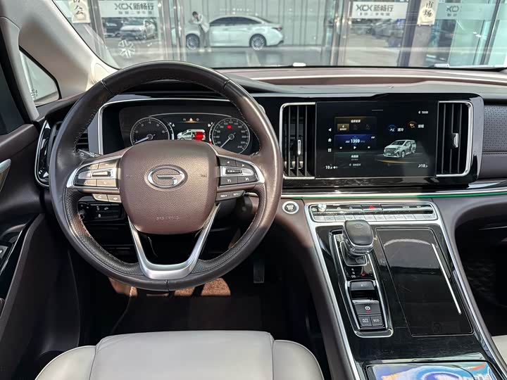 Фото 7 - GAC Trumpchi M8