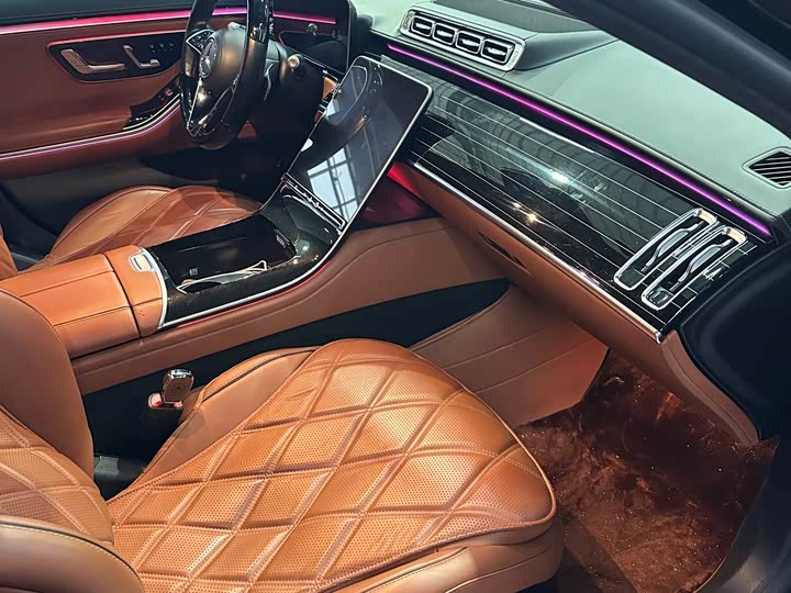 Фото 8 - Mercedes-Benz S-Class