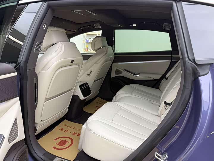 Фото 6 - Denza Z9