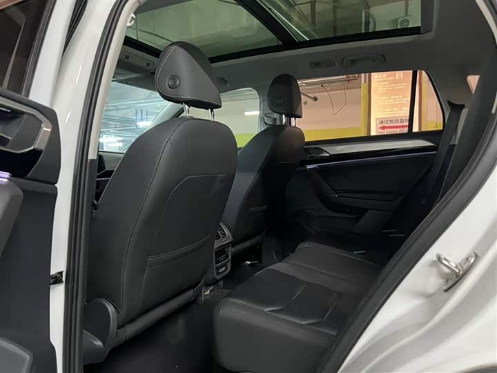 Фото 8 - Volkswagen Tayron