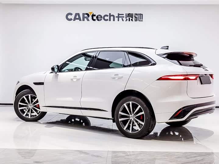 Фото 4 - Jaguar F-Pace