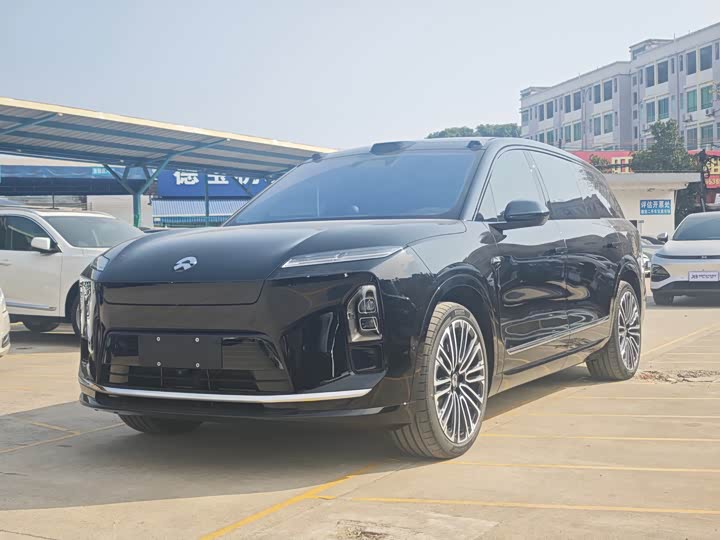 Фото 1 - Nio ES8