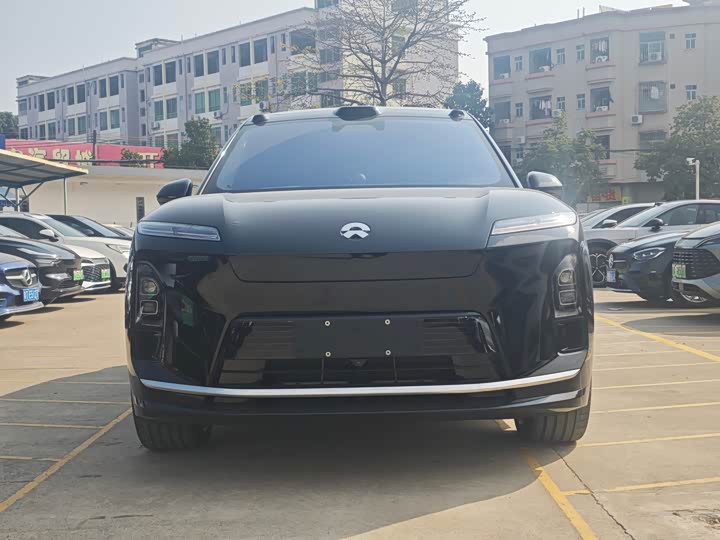 Фото 2 - Nio ES8