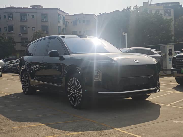 Фото 3 - Nio ES8