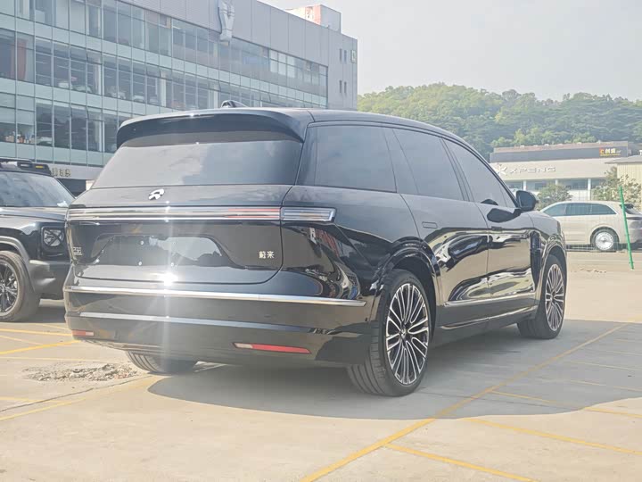 Фото 8 - Nio ES8