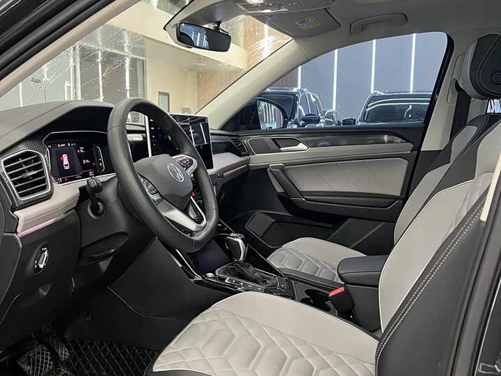 Фото 3 - Volkswagen Tayron