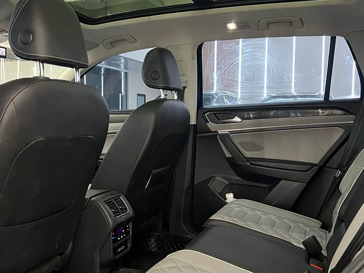 Фото 4 - Volkswagen Tayron