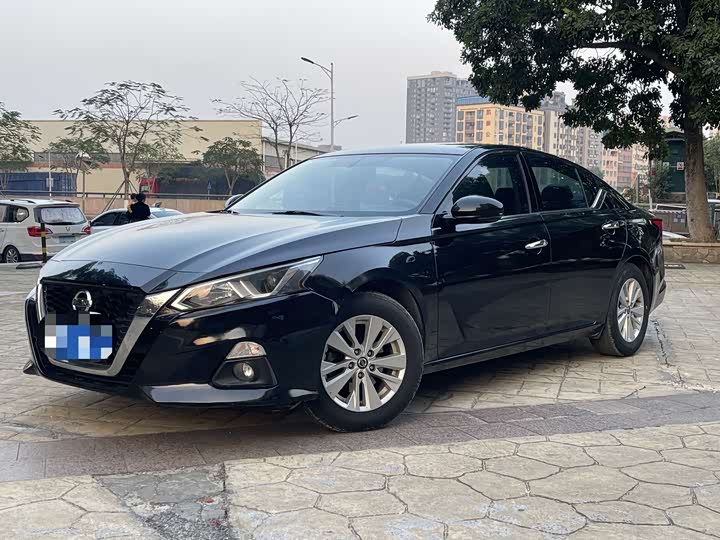 Фото 1 - Nissan Teana