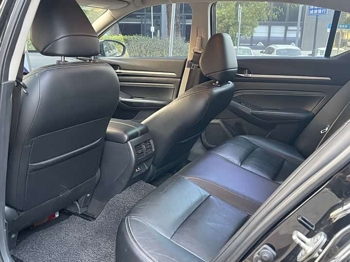 Фото 6 - Nissan Teana