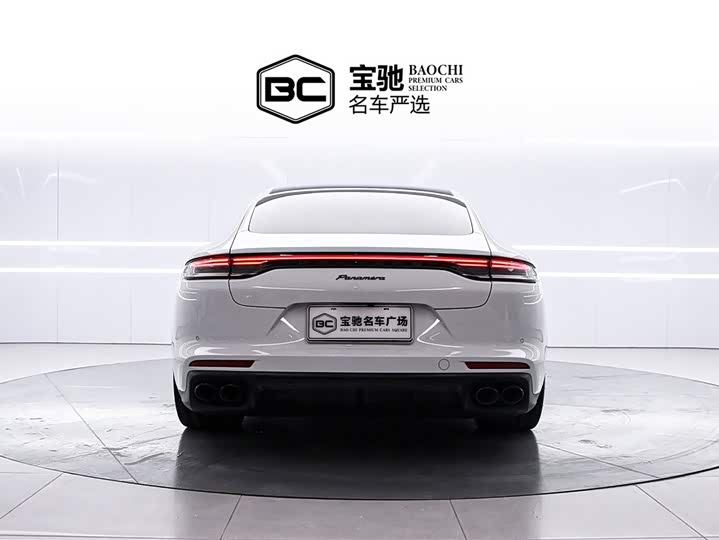 Фото 4 - Porsche Panamera