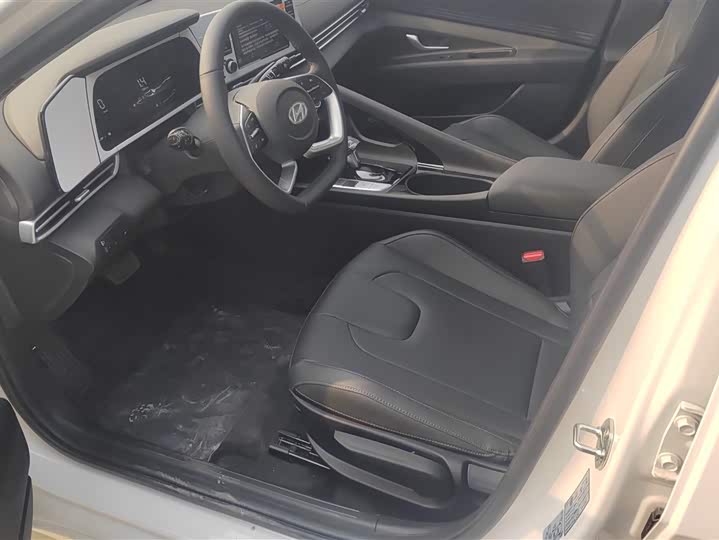 Фото 9 - Hyundai Elantra N line