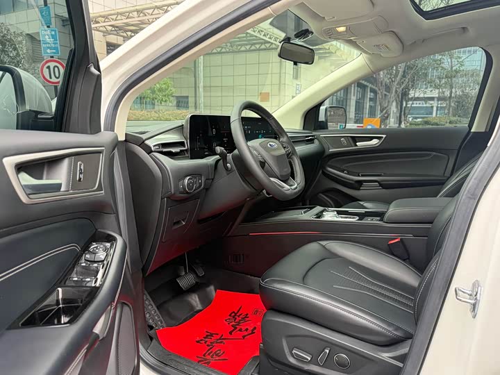 Фото 5 - Ford Edge