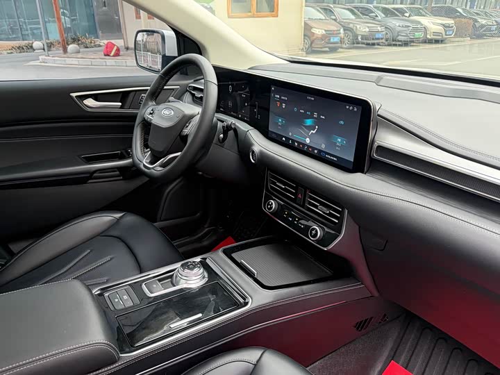 Фото 7 - Ford Edge