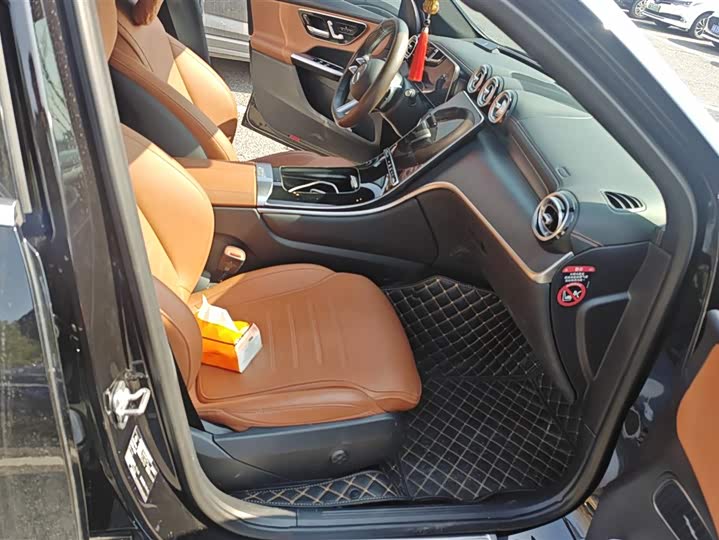 Фото 8 - Mercedes-Benz GLC-Class