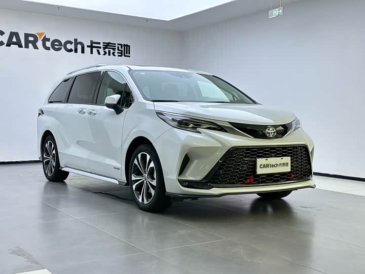 Фото 6 - Toyota Granvia