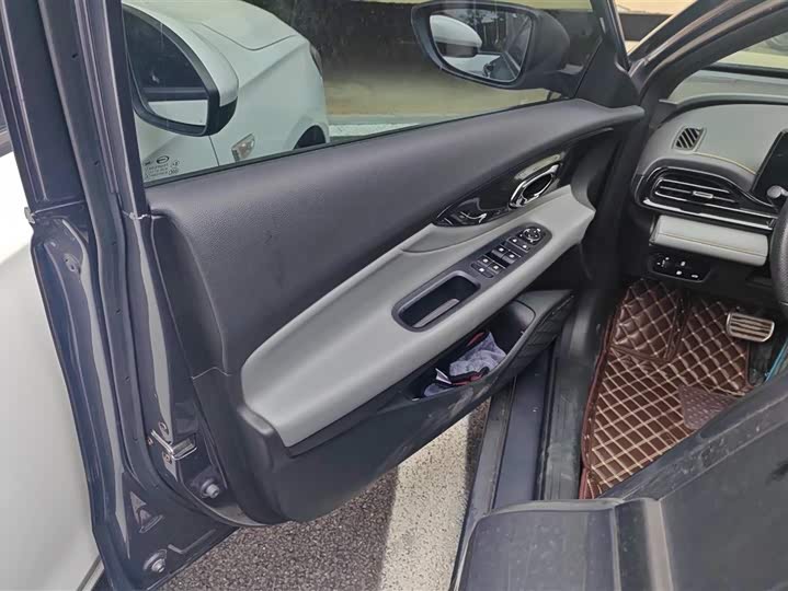 Фото 7 - GAC Trumpchi Empow R