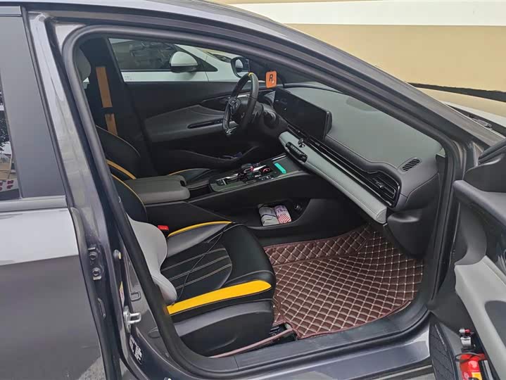 Фото 8 - GAC Trumpchi Empow R