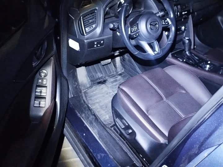 Фото 7 - Mazda CX-4