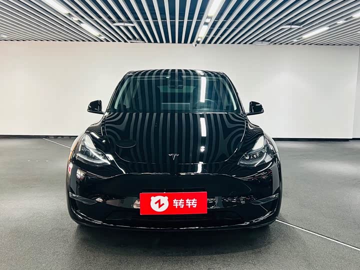 Фото 2 - Tesla Model Y