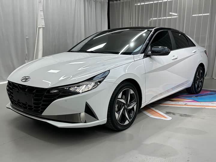 Фото 1 - Hyundai Elantra N line