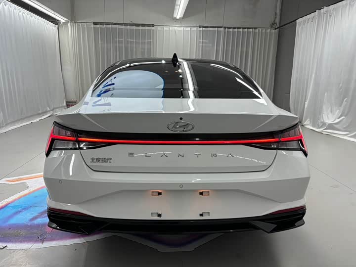 Фото 5 - Hyundai Elantra N line