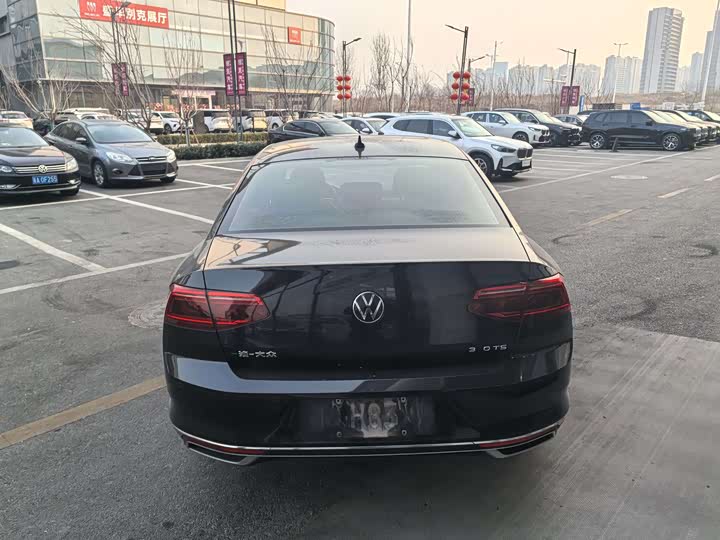 Фото 4 - Volkswagen Magotan