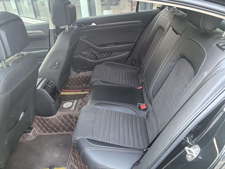 Фото 6 - Volkswagen Magotan