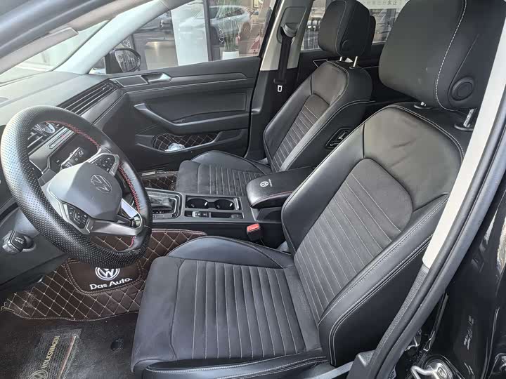 Фото 8 - Volkswagen Magotan