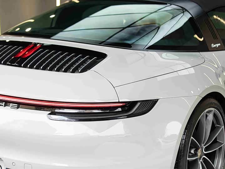 Фото 4 - Porsche 911