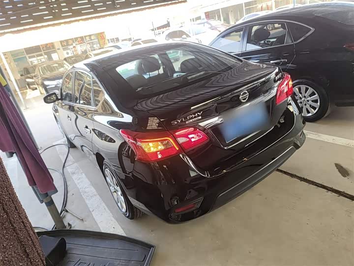 Фото 5 - Nissan Sylphy