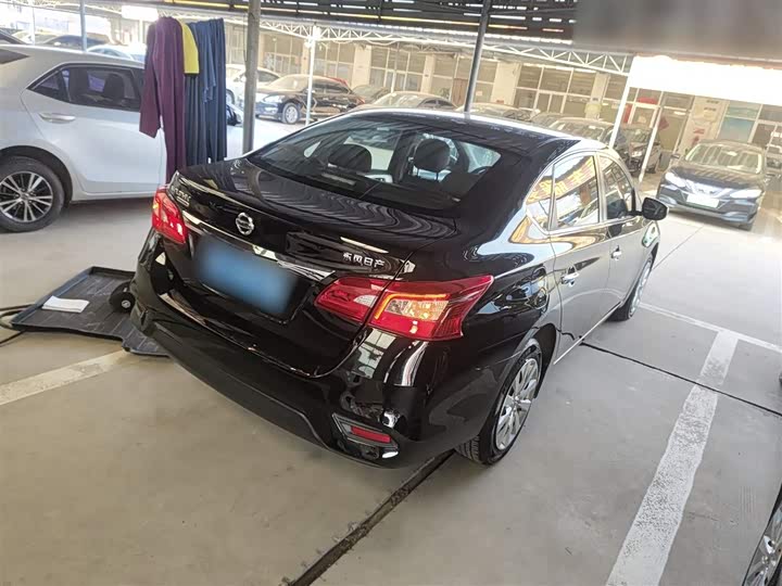 Фото 7 - Nissan Sylphy