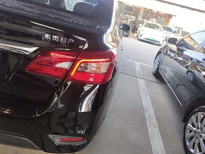 Фото 8 - Nissan Sylphy