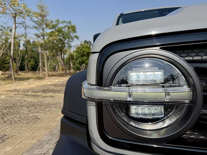 Фото 5 - Tank 300