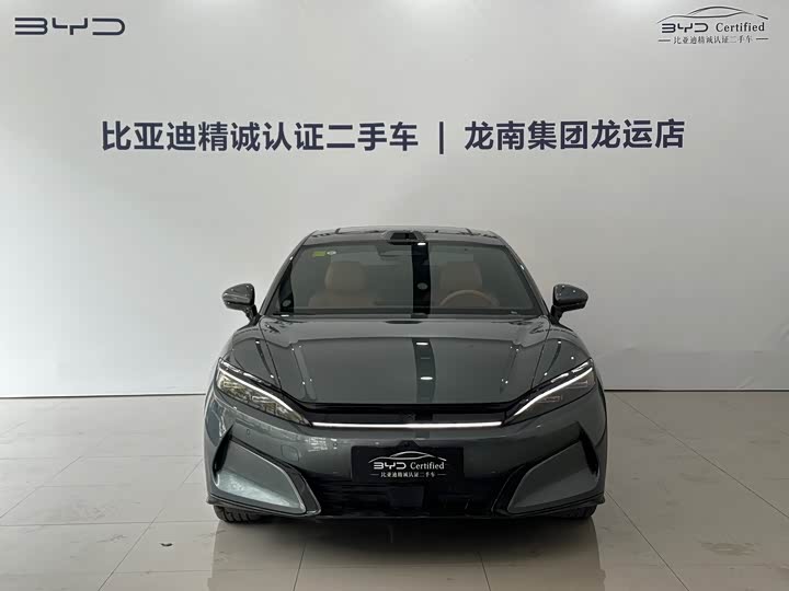 Фото 2 - BYD Han L